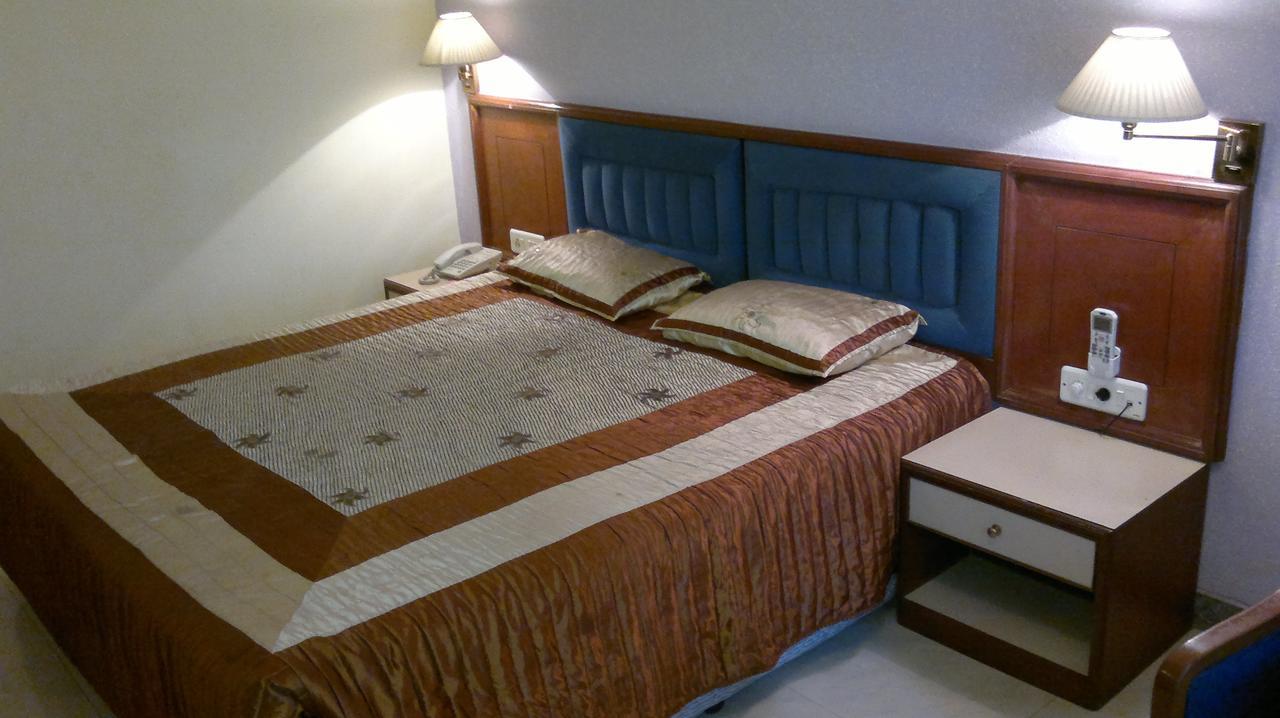 Kohinoor Executive Hotel