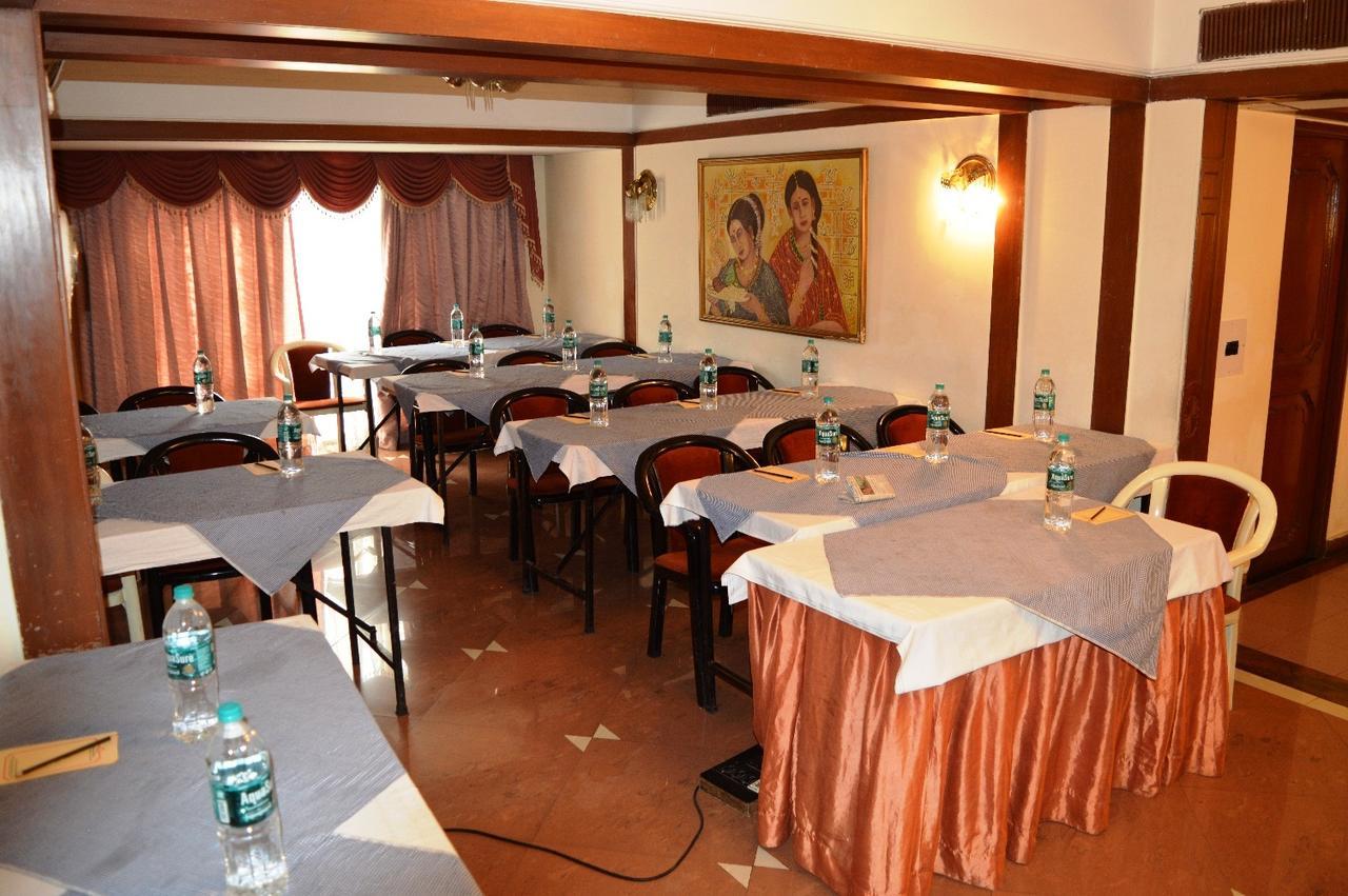 Kohinoor Executive 3* Pune